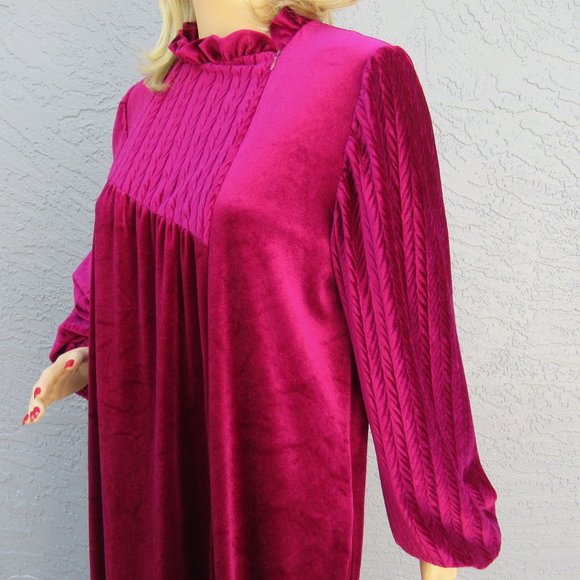 Sz MED Lisanne Robe, Full length zip front robe, Raspberry pink polyester/nylon - Picture 7 of 14